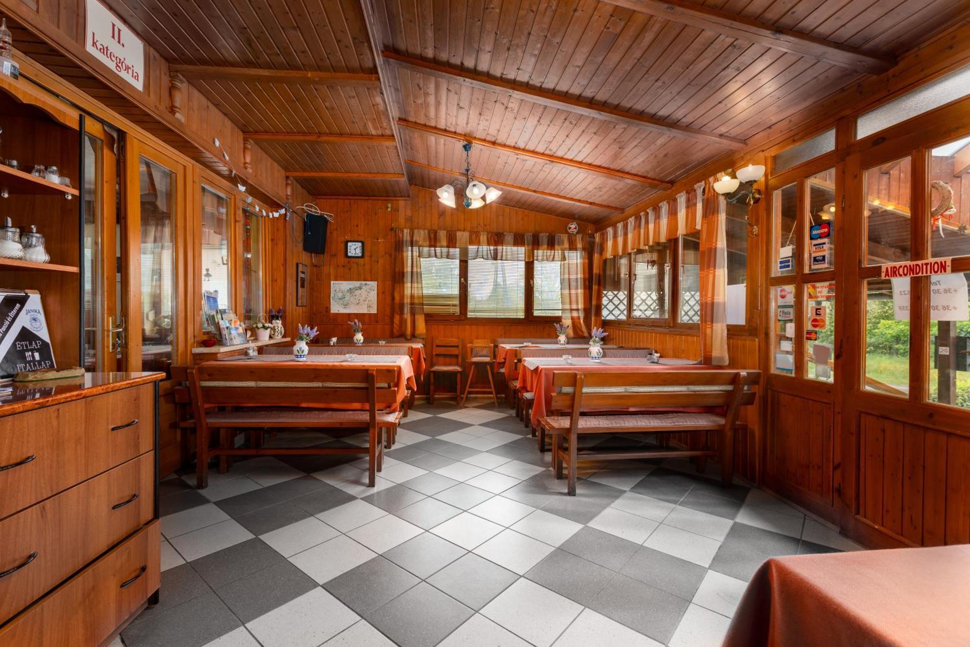 Janika Pension Vonyarcvashegy Bagian luar foto